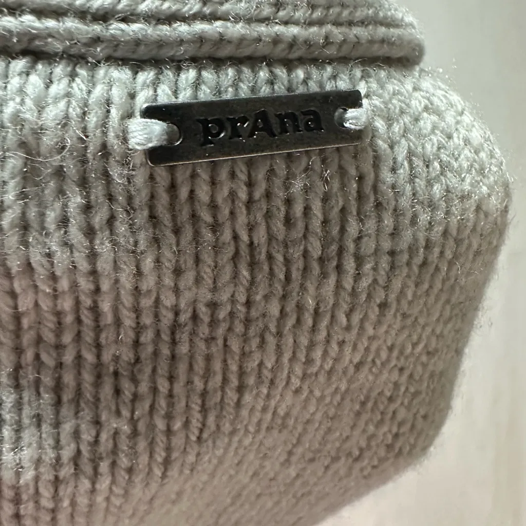 Prana Women's Light Gray Buttoned Sweater - Image 4