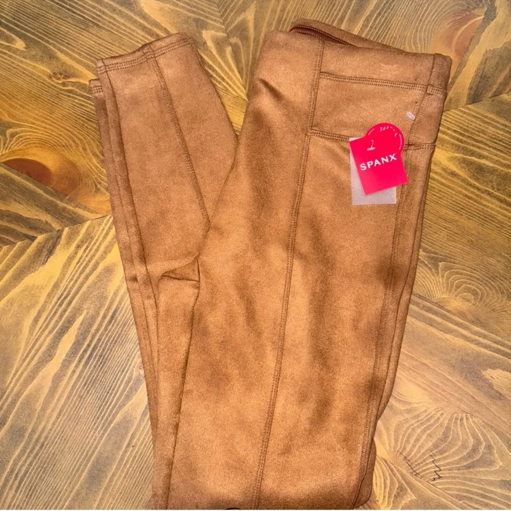 SPANX Faux Suede Legging Rich Caramel Tan NEW
Slimming Control Medium Boho Fall - Image 3