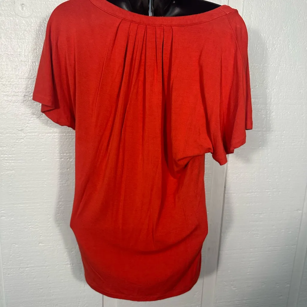 Michael Kors Red Short Sleeve Embellished Neck Top Size Small EUC - Image 6