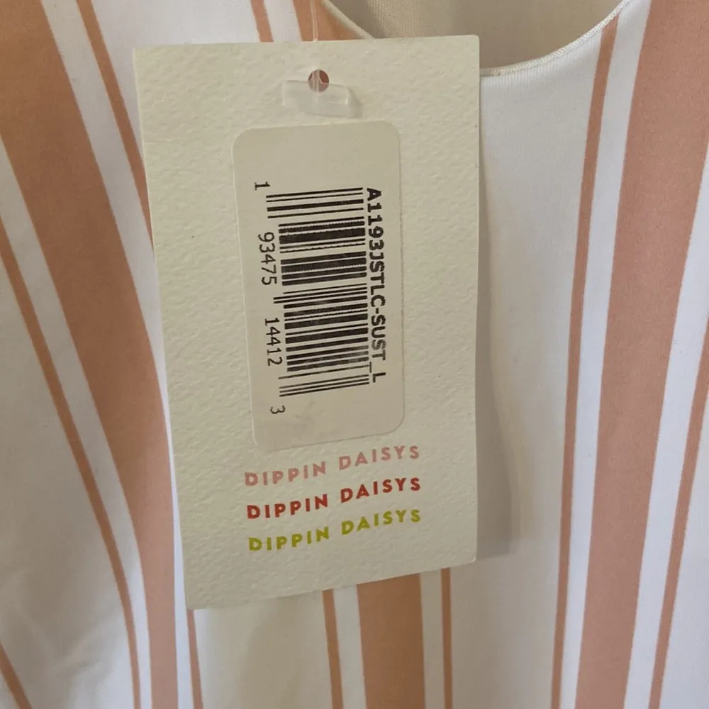 Dippin Daisy Swimsuit size L brand new with tag length 26” - Image 6