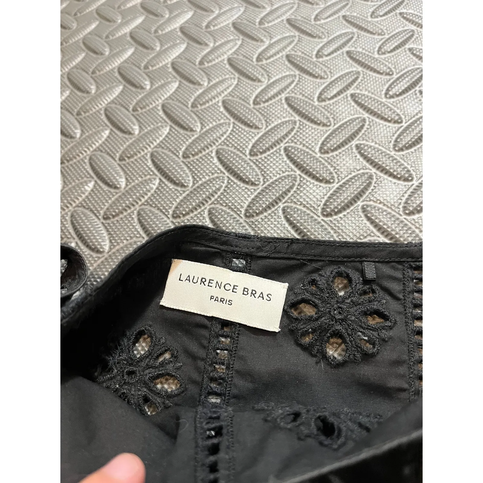 Laurence Bras‎ Womens Black Eyelet Floral Puff Sleeve Boho Blouse Size 0 US 4 - Image 2