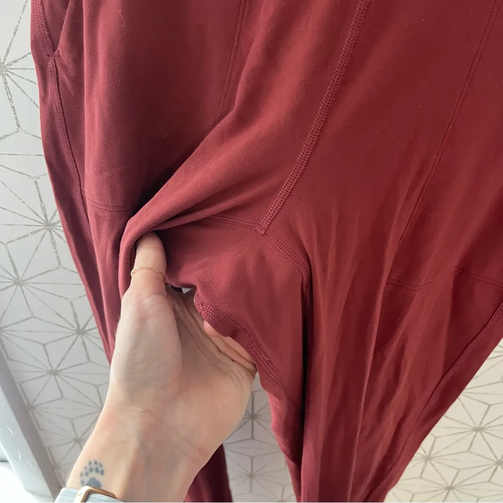 Lululemon Align High-Rise Jogger
Mulled Wine - Image 5