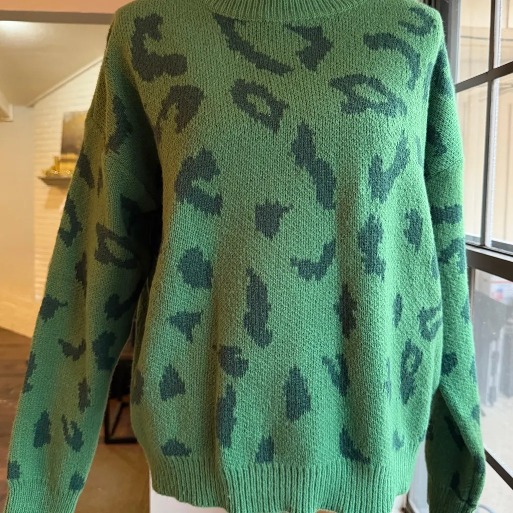 Green Leopard Print Sweater - Image 3