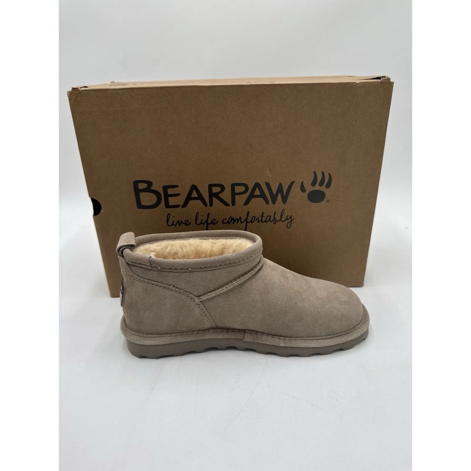 BEARPAW Women's Super Shorty Boots Mushroom Size 6 NWB - Image 4