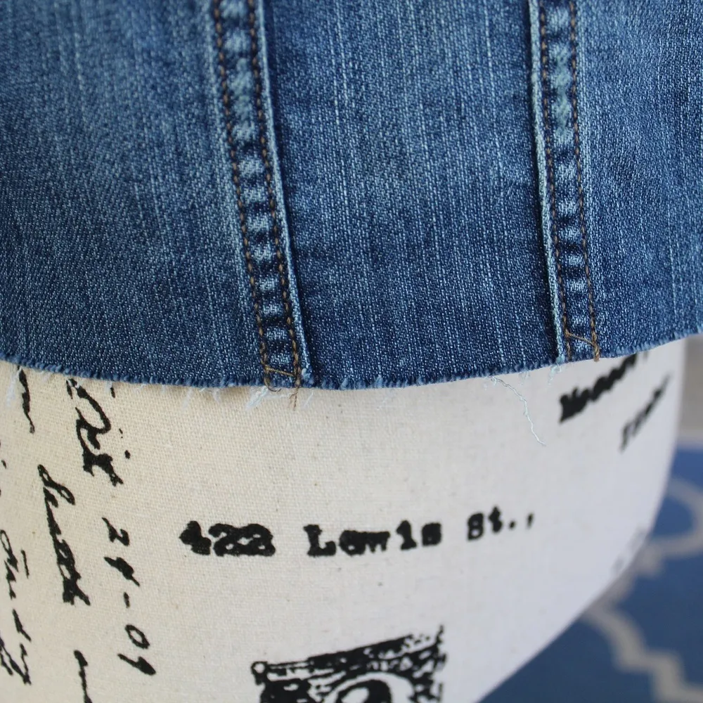 New Loft Snap Front Jean Jacket Frayed Edge Med - Image 3