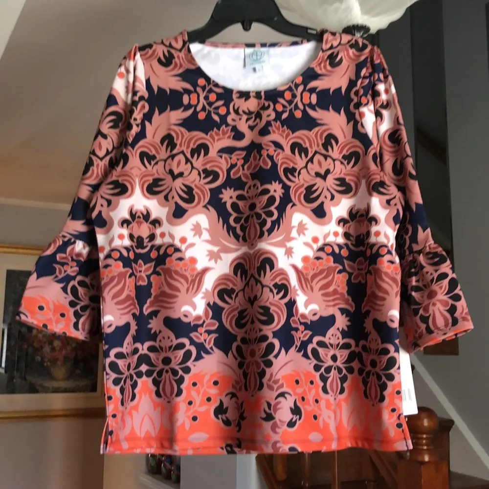 Tracy Negoshian Bell Sleeved Top Sz L - Image 6