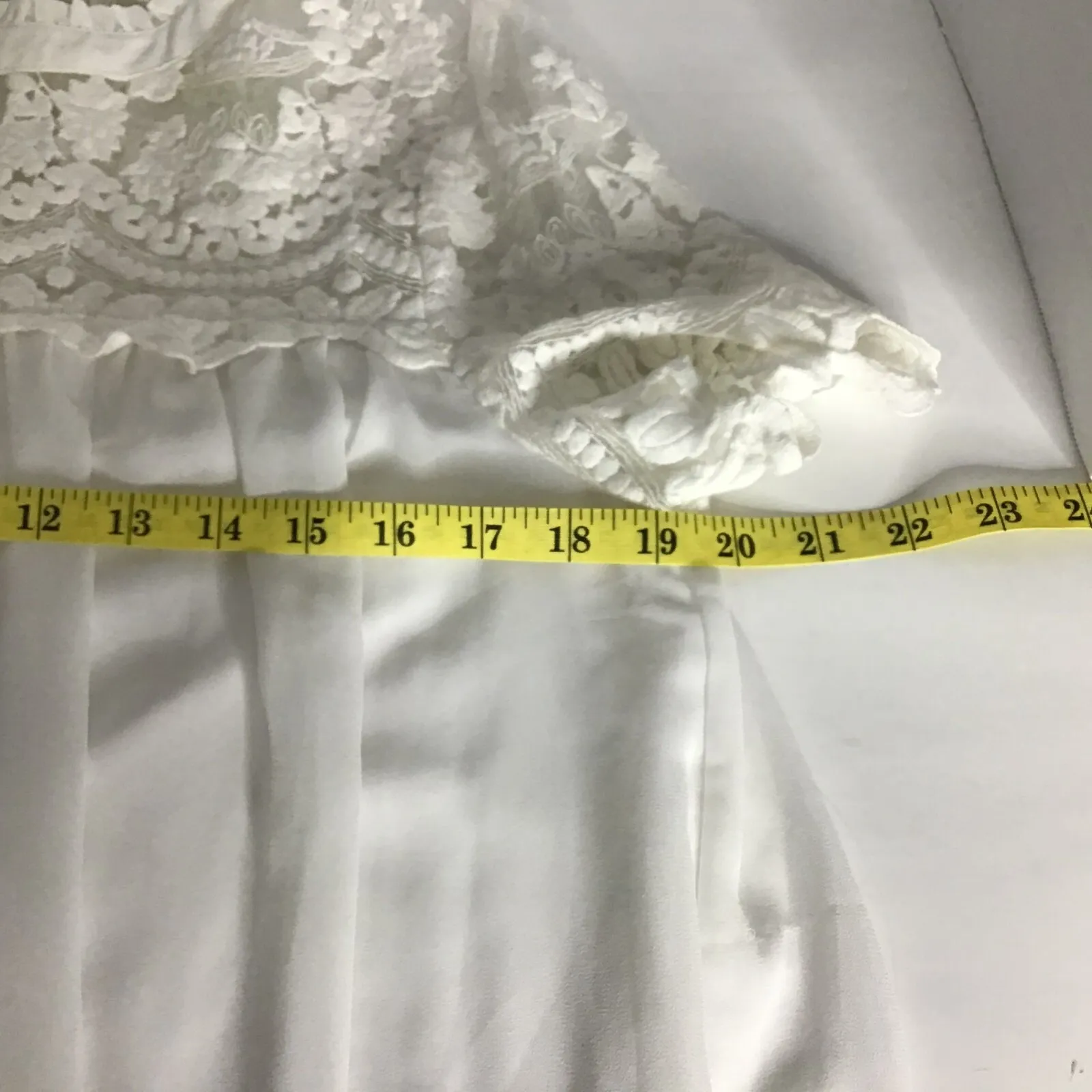 Entro White Lace Top Dress Mock Neck Short Sleeve Sheer Overlay Size M - Image 3