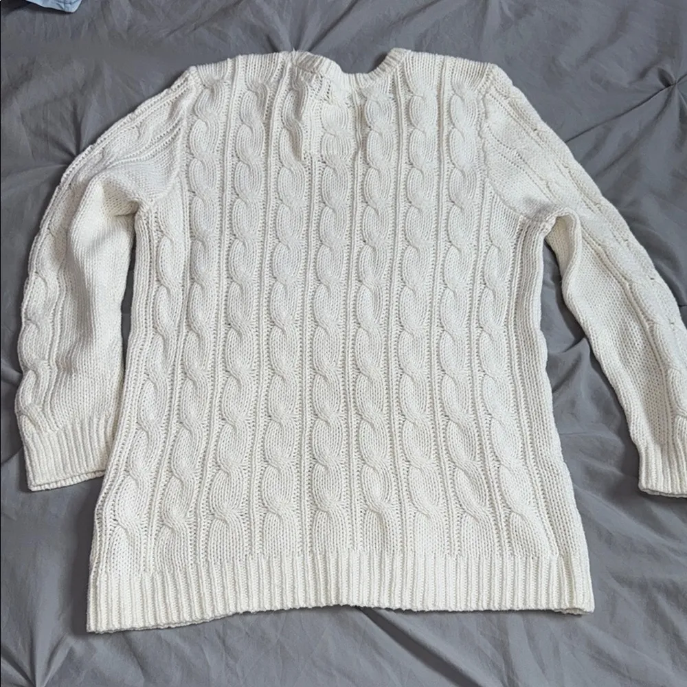Hollister Women's White Cable Knit Sweater - Image 2