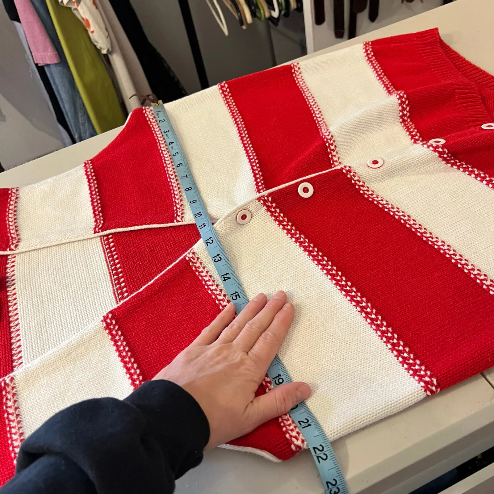 Liz Claiborne Red & White Chunky Cotton Knit Sweater Long Vest Size Medium - Image 9