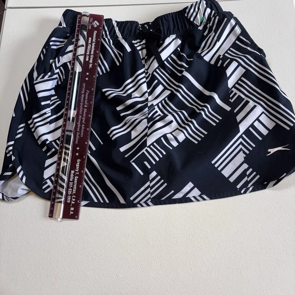 SLAZENGER GOLF BLACK/WHITE PRINT ELASTIC WAIST GOLF/TENNIS PULLON SKORT Size S - Image 2