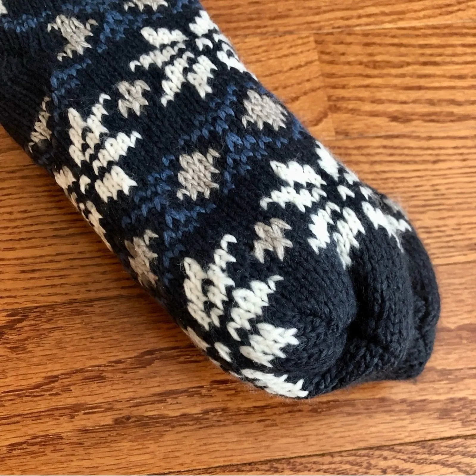 JOY Slipper Socks Grippers Navy Blue Faux Shearling Lining Women’s Size 4 - Image 3