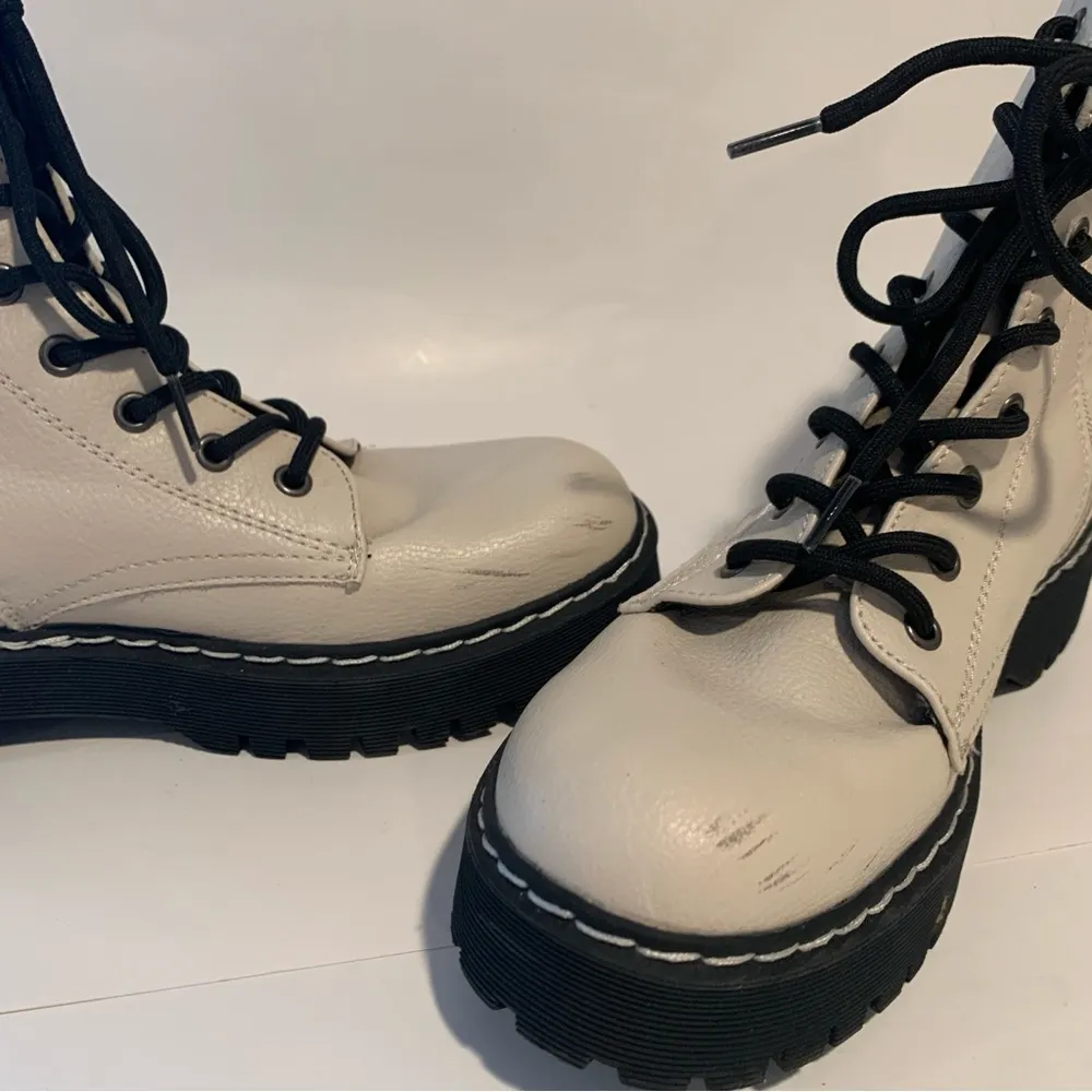 Sincerely Jules Boots Women’s Harley Platform Combat Cream Leather Size 8.5 - Image 6