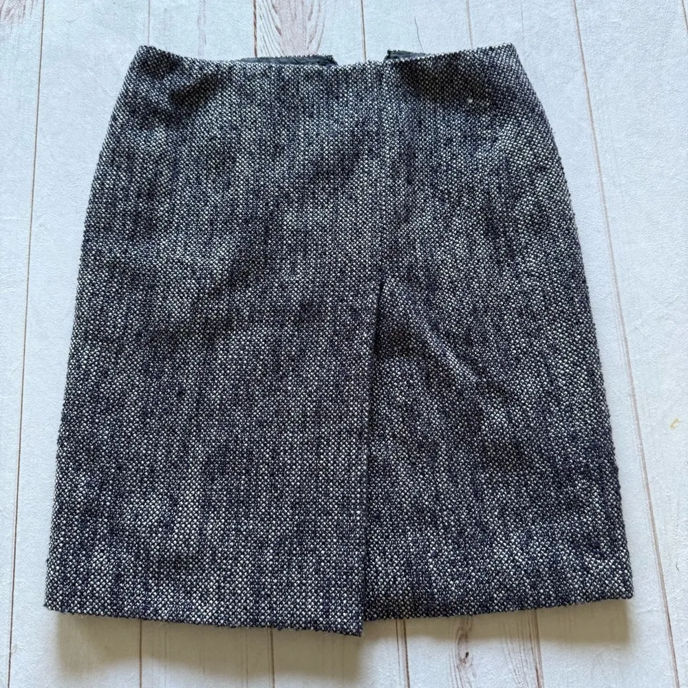 Brooks Brothers 346 Gray and Black Pencil Skirt withSlit Women’s size 6 - Image 5