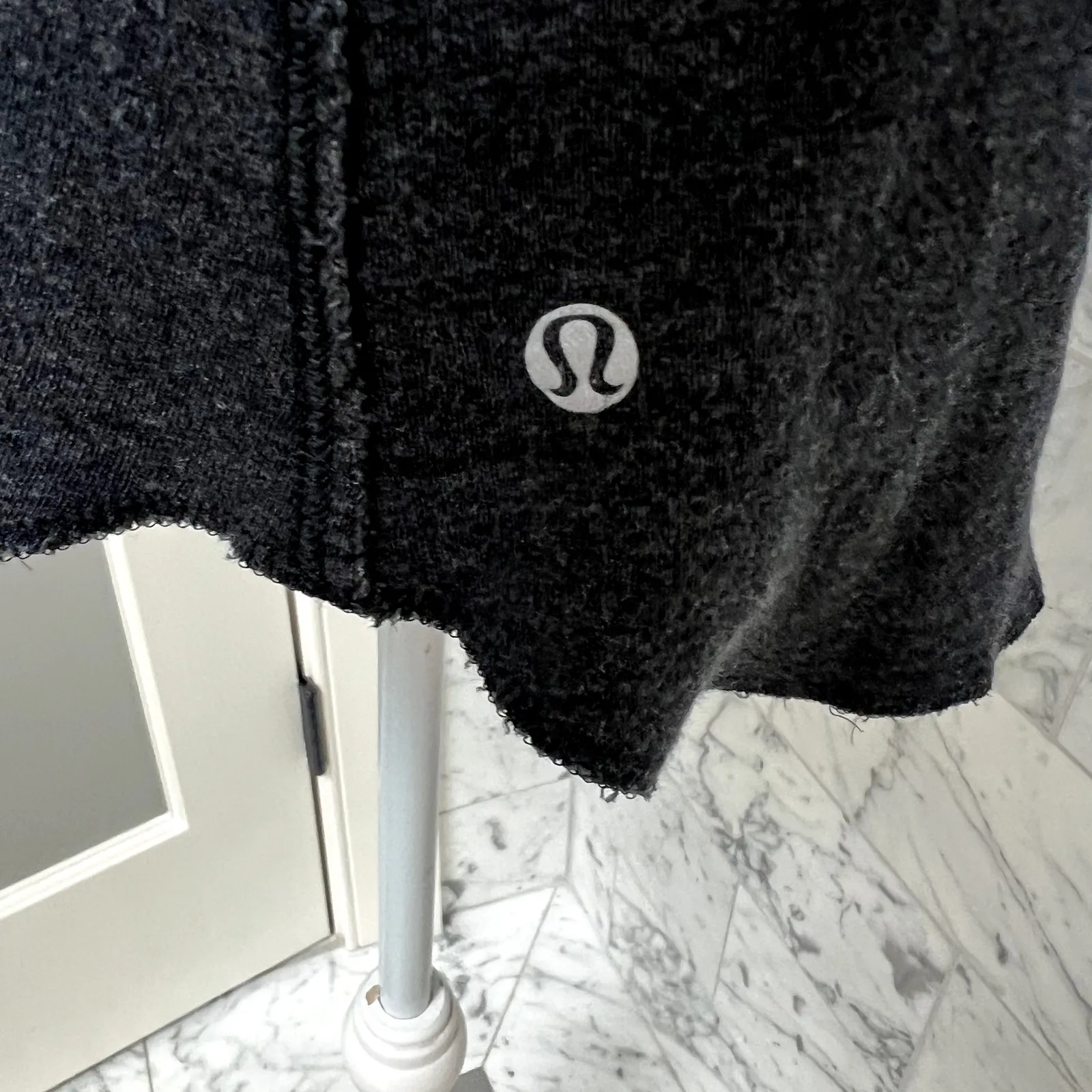 Lululemon Open Your Heart Long Sleeve Black Heather Gray Size 8 or 10 - Image 5