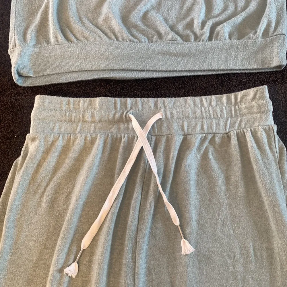 Lark & Grey 3 Piece Loungewear Set Size L - Image 3