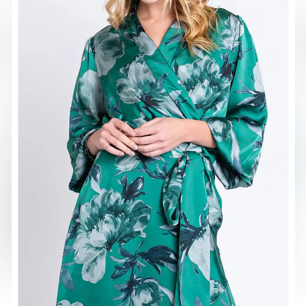 NWT Satin Floral Green Long Sleeve Dress size M Size M - Image 2
