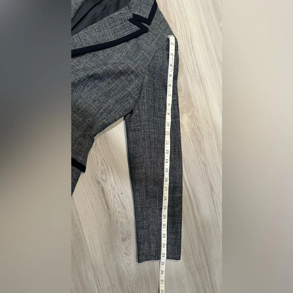 Jones Studio Charcoal Blazer with Black Accents - Image 6