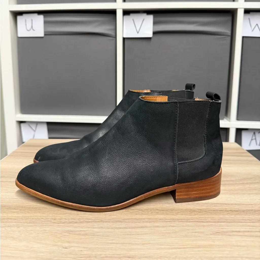 Gap Black Vegan Leather Chelsea Ankle Boots - Image 2