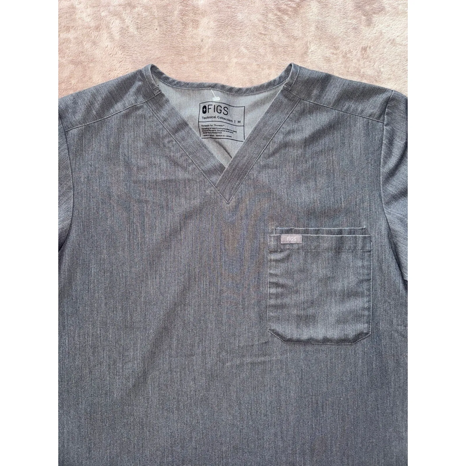 Figs‎ Catarina Top Women's Scrub V-neck Gray Size Medium - Image 2