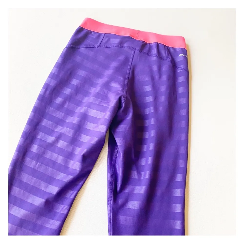 Pro Dri-fit Striped Athletic Leggings - Image 9