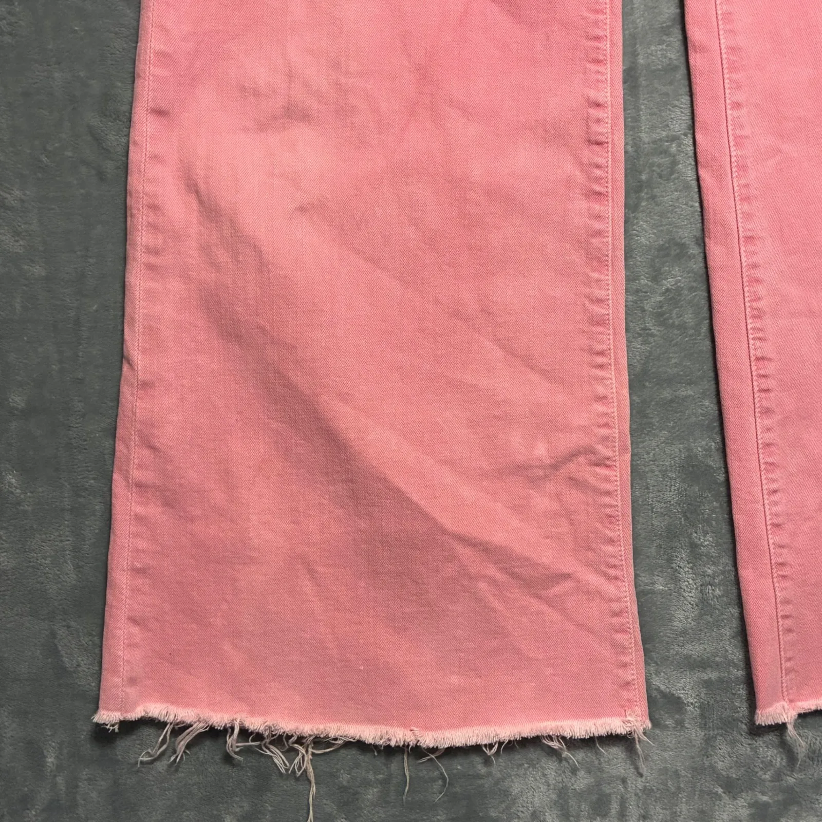 MOTHER Patch Pocket Roller Fray Wash Mauve Glow Wide Leg Jeans Women's 27 Pink - Image 5