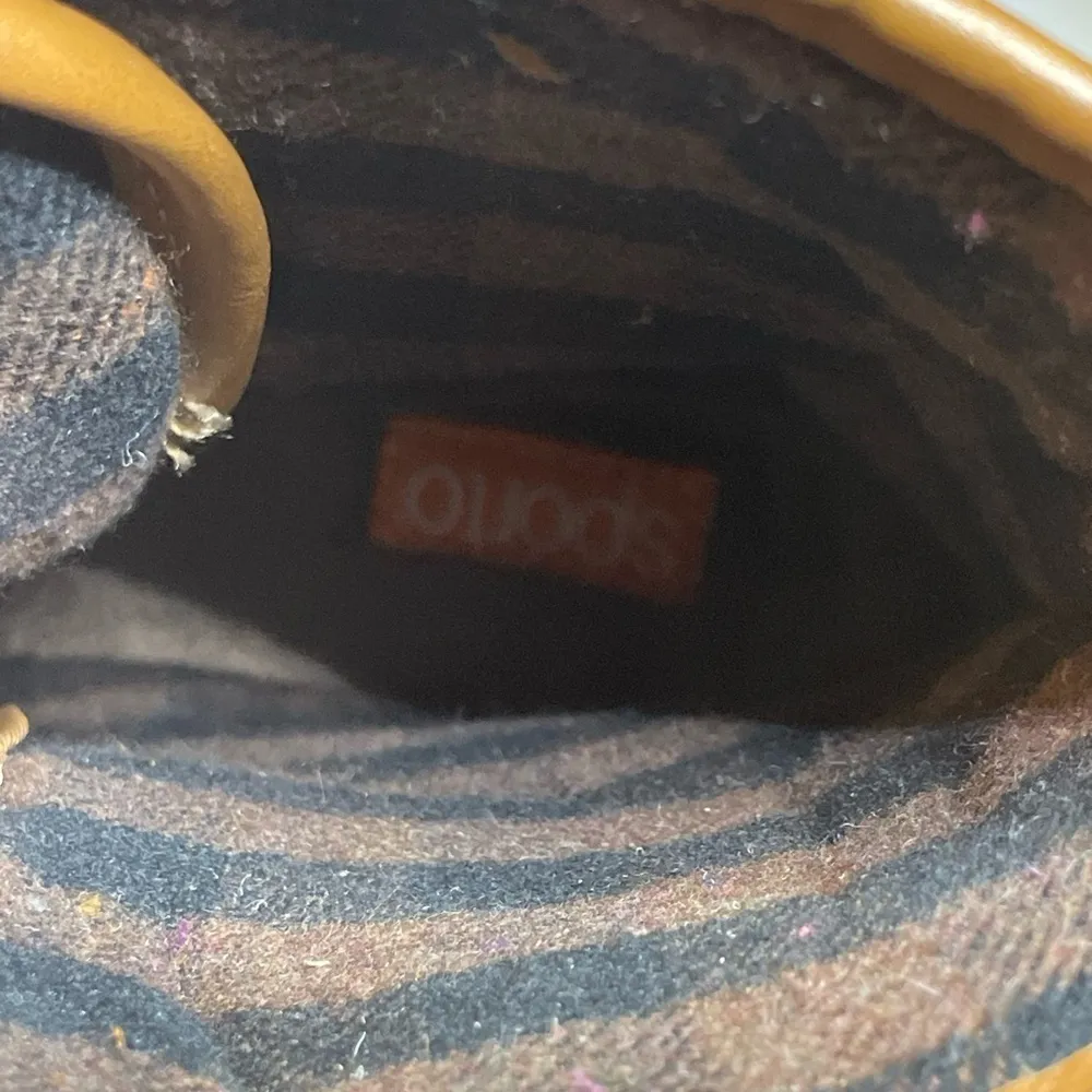 The Original Duck Boots. Worn‎ only a handful of times. Size 8m - Image 3