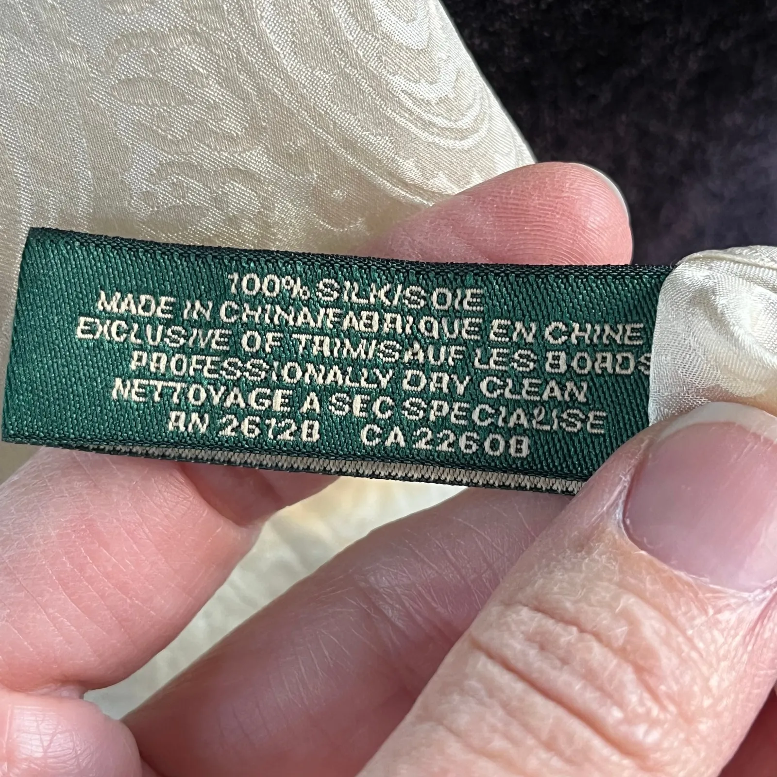 Lauren Ralph Lauren Women's Vintage Ivory Paisley Print Scarf 100% Silk - Image 6