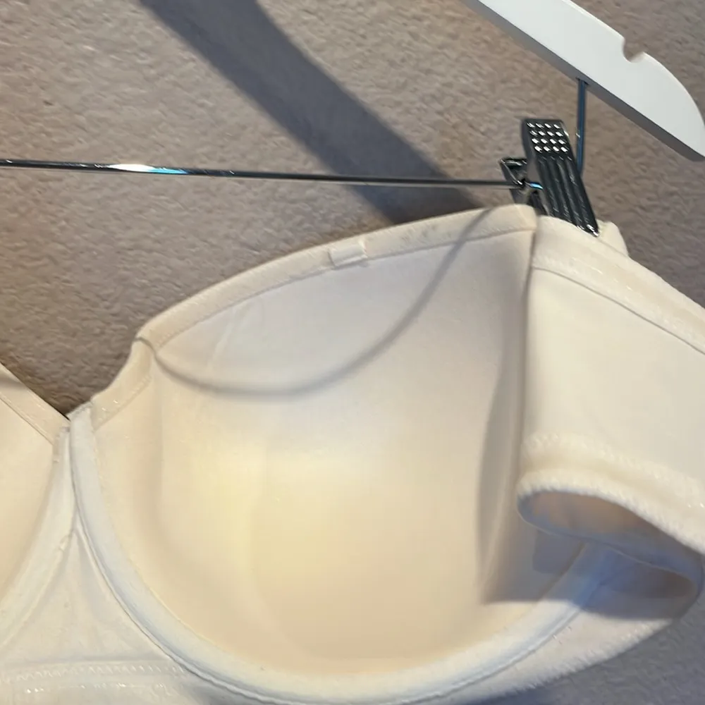 Wacoal Women’s Red Carpet Strapless Bra Cream color Size 38H 854119 - Image 9