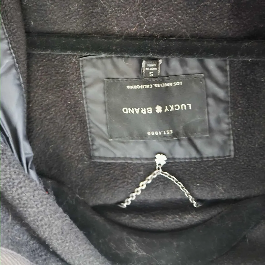 Women’s Black Quilted Jacket - Image 2