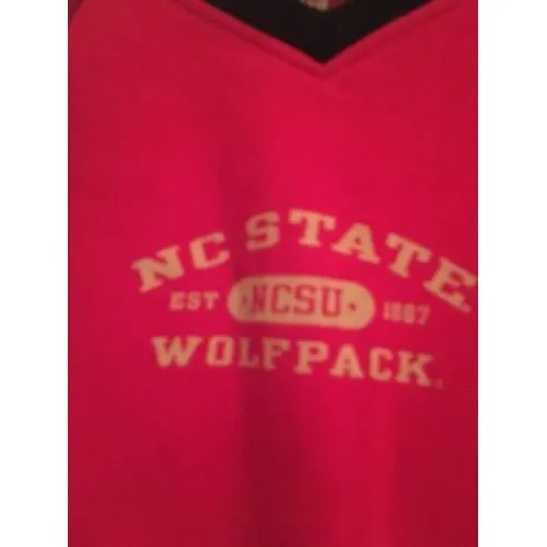 Red Oak Women's Red Sweatshirt Pullover NC State Wolfpack Size Medium - Image 4