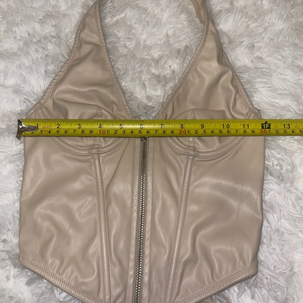 Urban Outfitters Hot Stuff faux leather corset halter top light tan woman small - Image 6