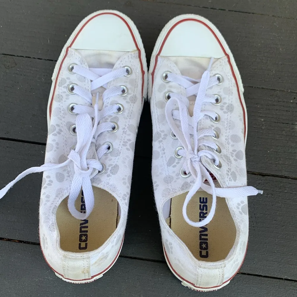 Converse Animal Print Low Top Sneakers Size 8 - Image 2
