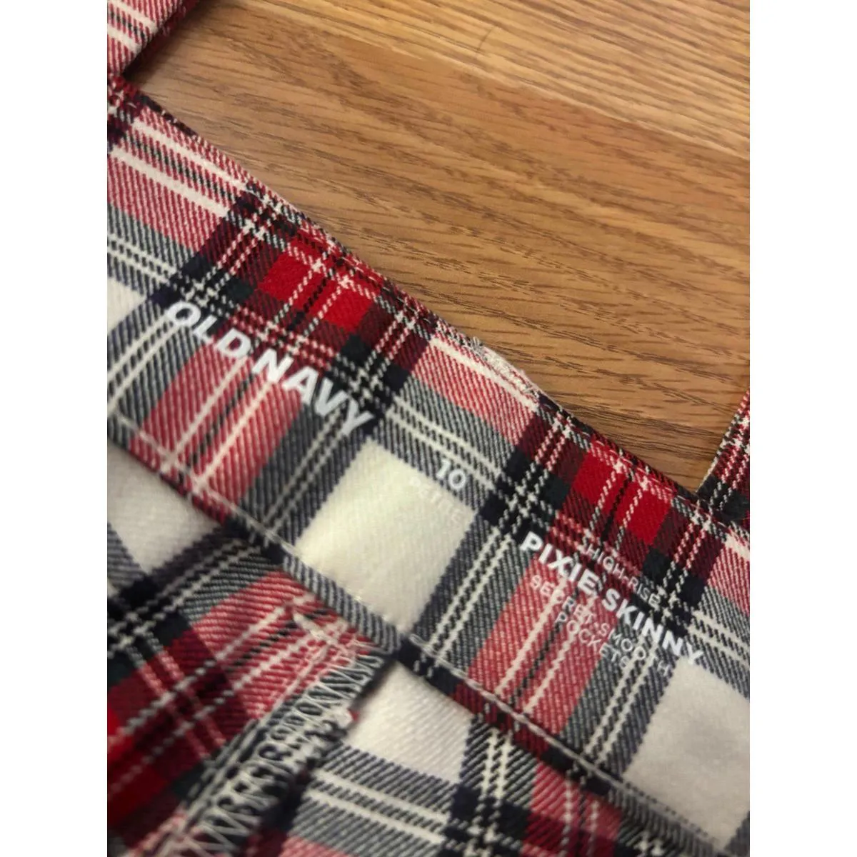 Old Navy Plaid High Rise Pixie Skinny Pants Size 10 Petite - Image 5
