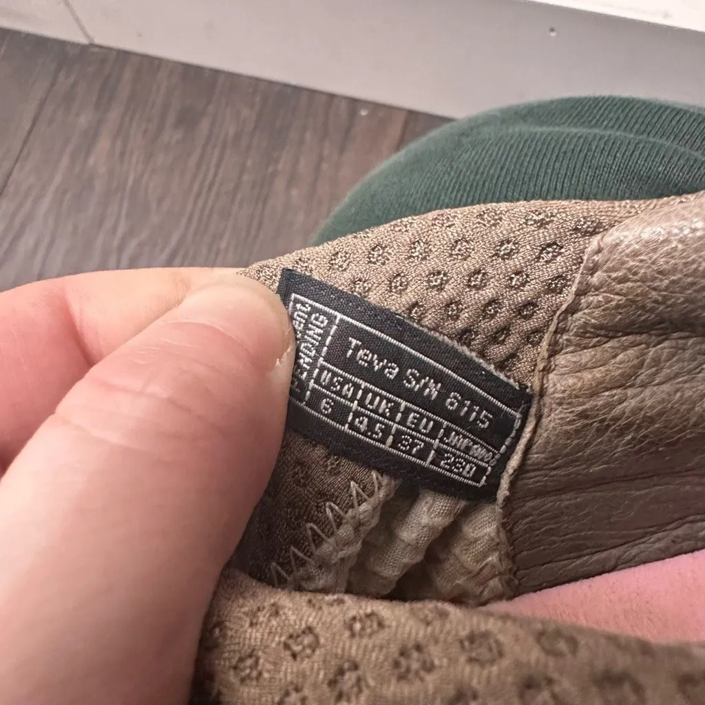 Teva Women’s 6 Shay Slip on Brown Shoes - Image 8