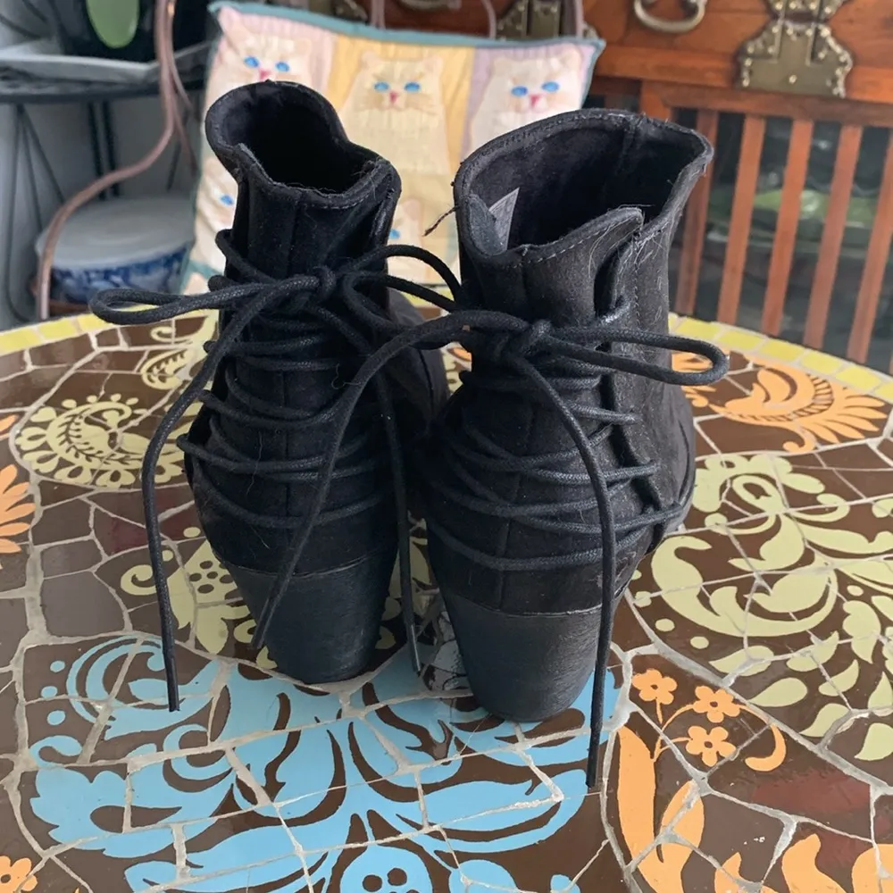 ROCKET DOG Lace Heel Ankle Boot.Sz: 9.5 - Image 3