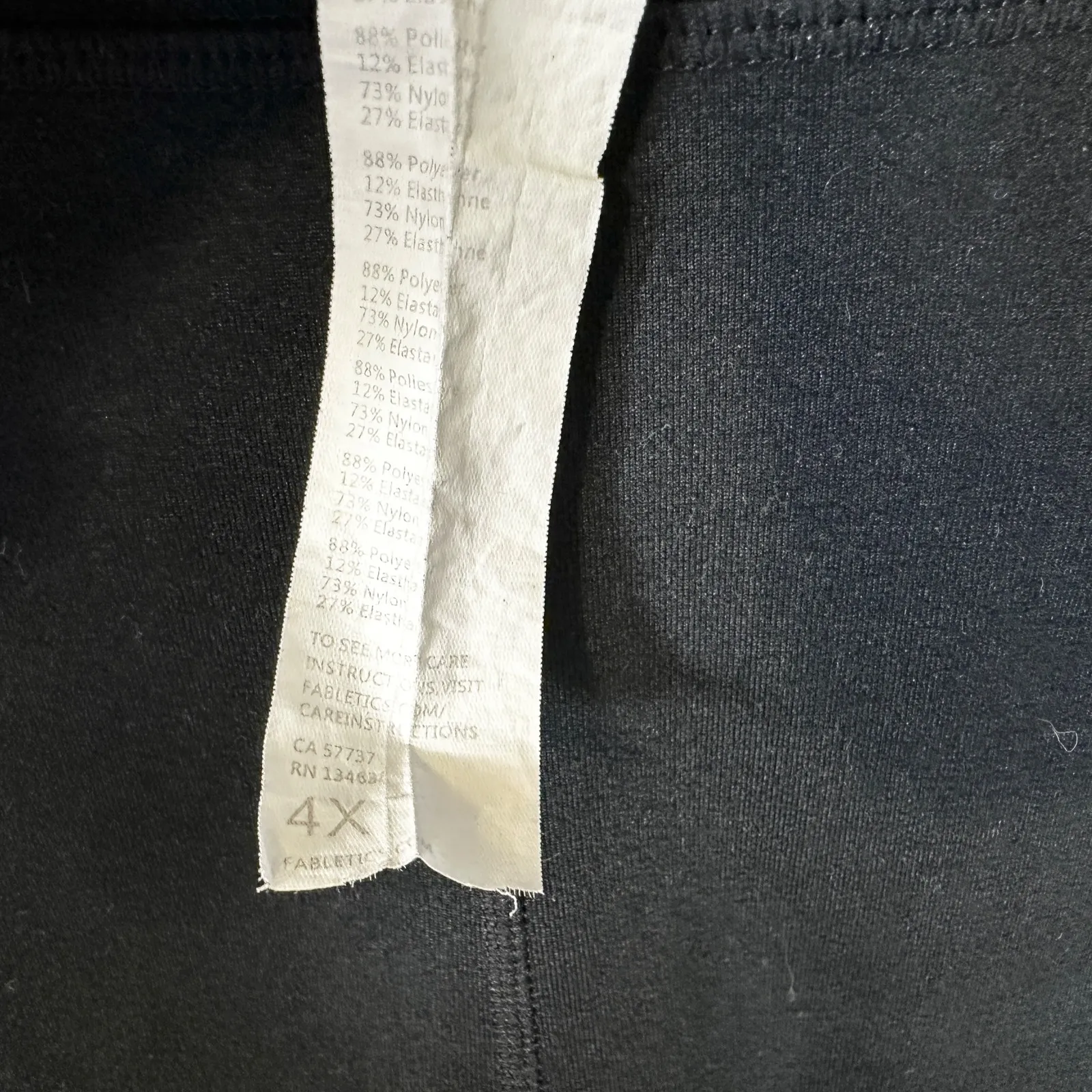 Fabletics Plus Size 4X Shorts Power Hold Side Pockets Solid Black High Rise 1718 - Image 4