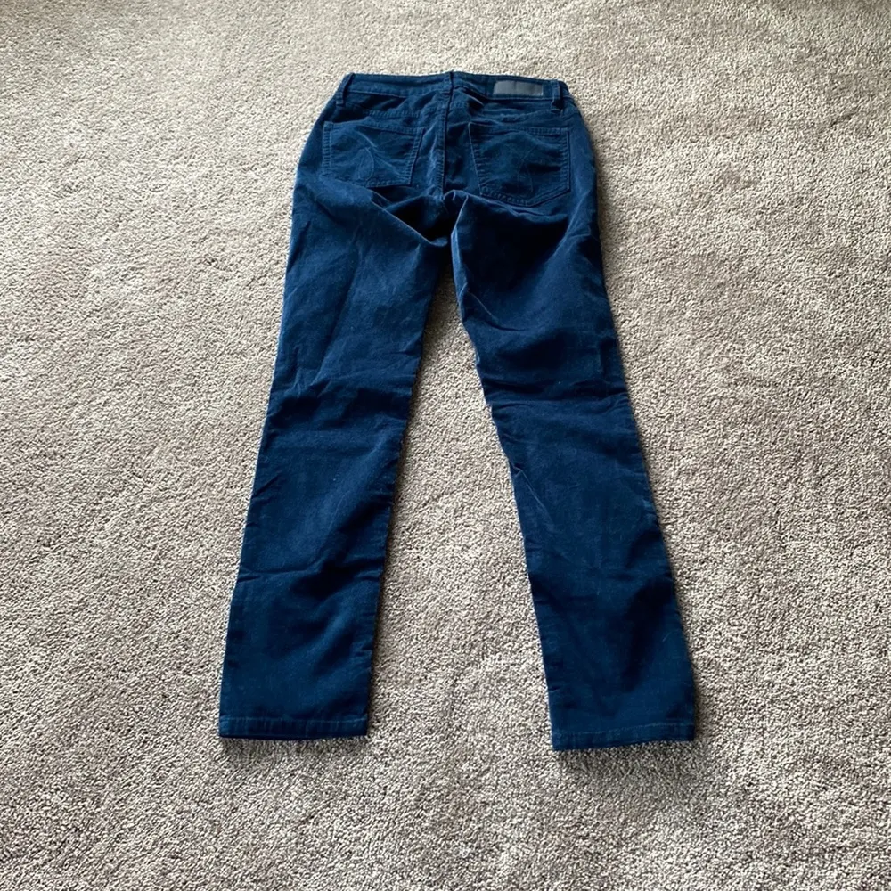 Calvin Klein Ultimate Skinny Corduroy Jeans SIZE 4/30 - Image 3