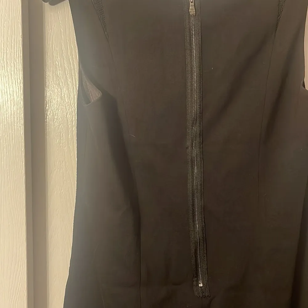 Tahari black sheath mini dress with mesh on shoulder sleeve 12 - Image 6