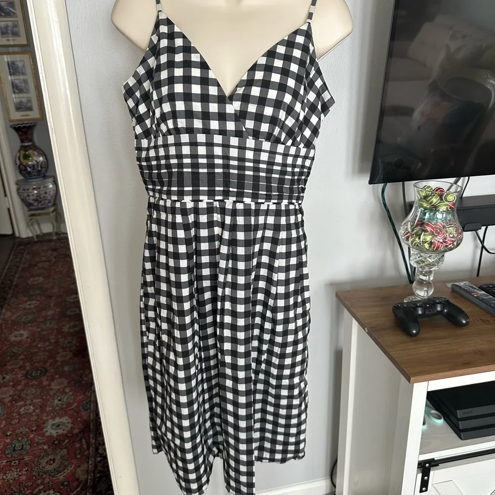 Banana Republic Black and White Checkered Women's Dress size 8 - Image 2