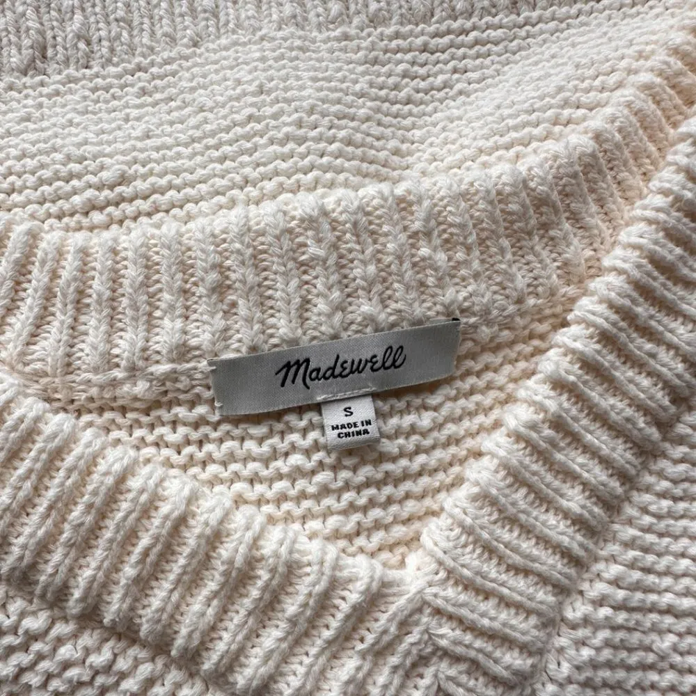 Madewell Arden V-Neck Crop Pullover Sweater in Antique Cream - Image 6