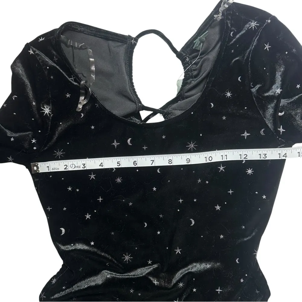 NEW  Black Long Sleeve Velvet Celestial Stars Moons Sun Silver Metallic Small - Image 4