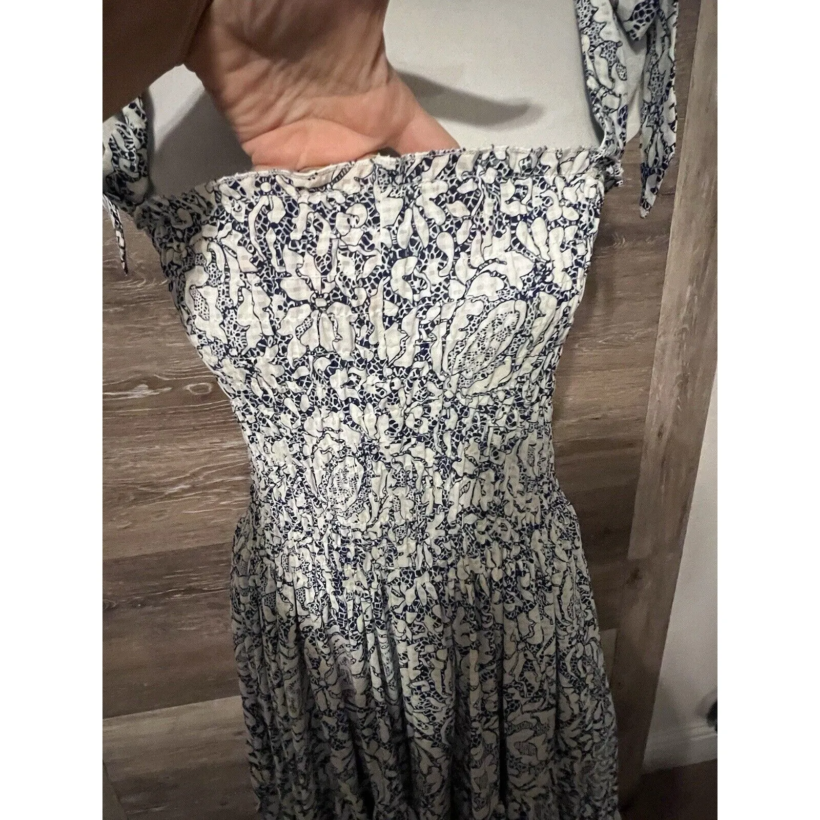 AVANTLOOK Anthropologie Floral Print Smoked Dress Midi Blue Size Small - Image 9