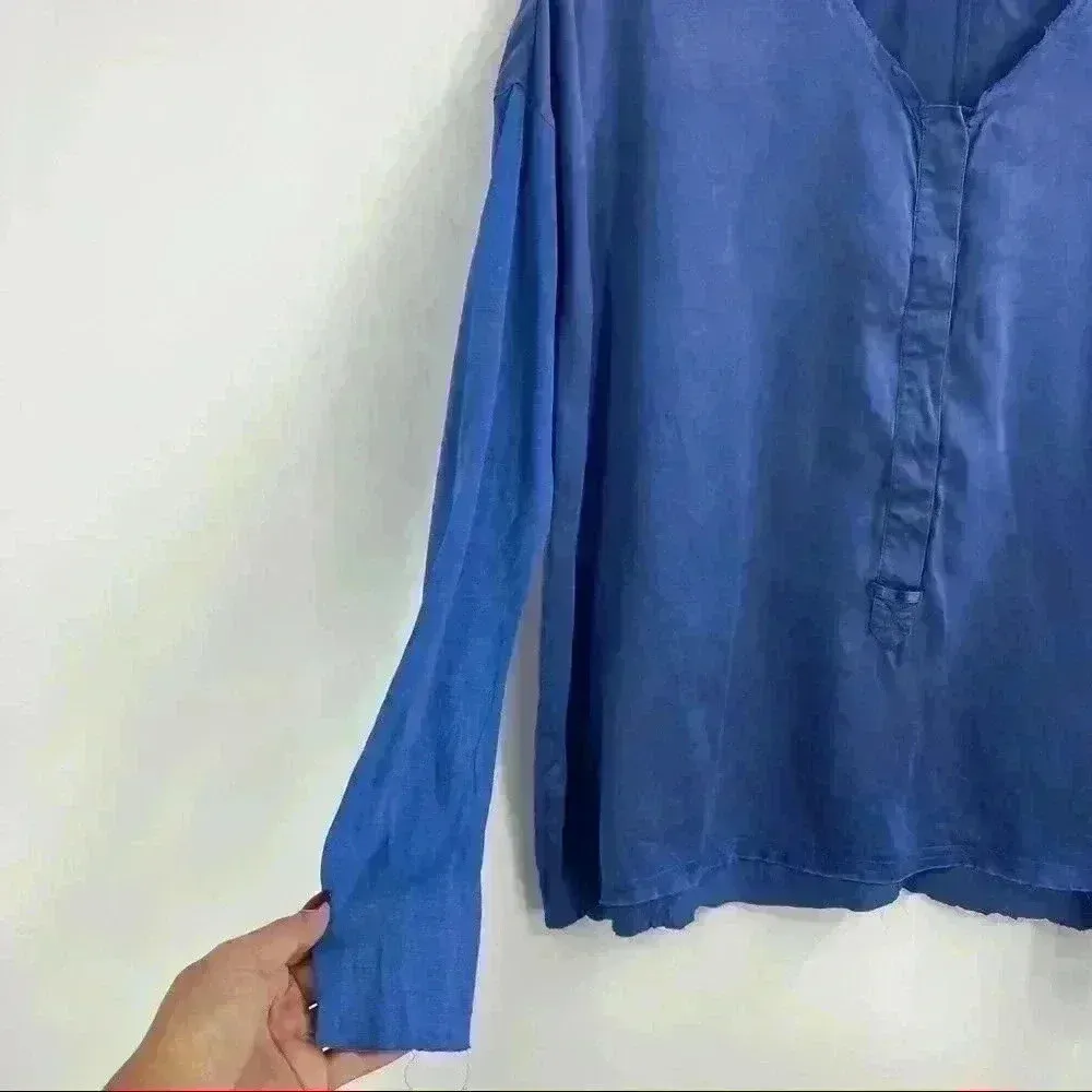 Go > By Go Silk Blue Silk Top W/ Linen Sleeves‎ And Raw Hem. Size Small - Image 9