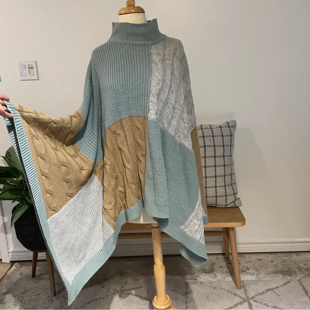 Vivo | Whispers Of Winter Color Block Poncho - Image 2