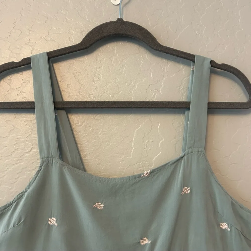 Copper Key sage green sleeveless dress with cactus print size large - Image 3