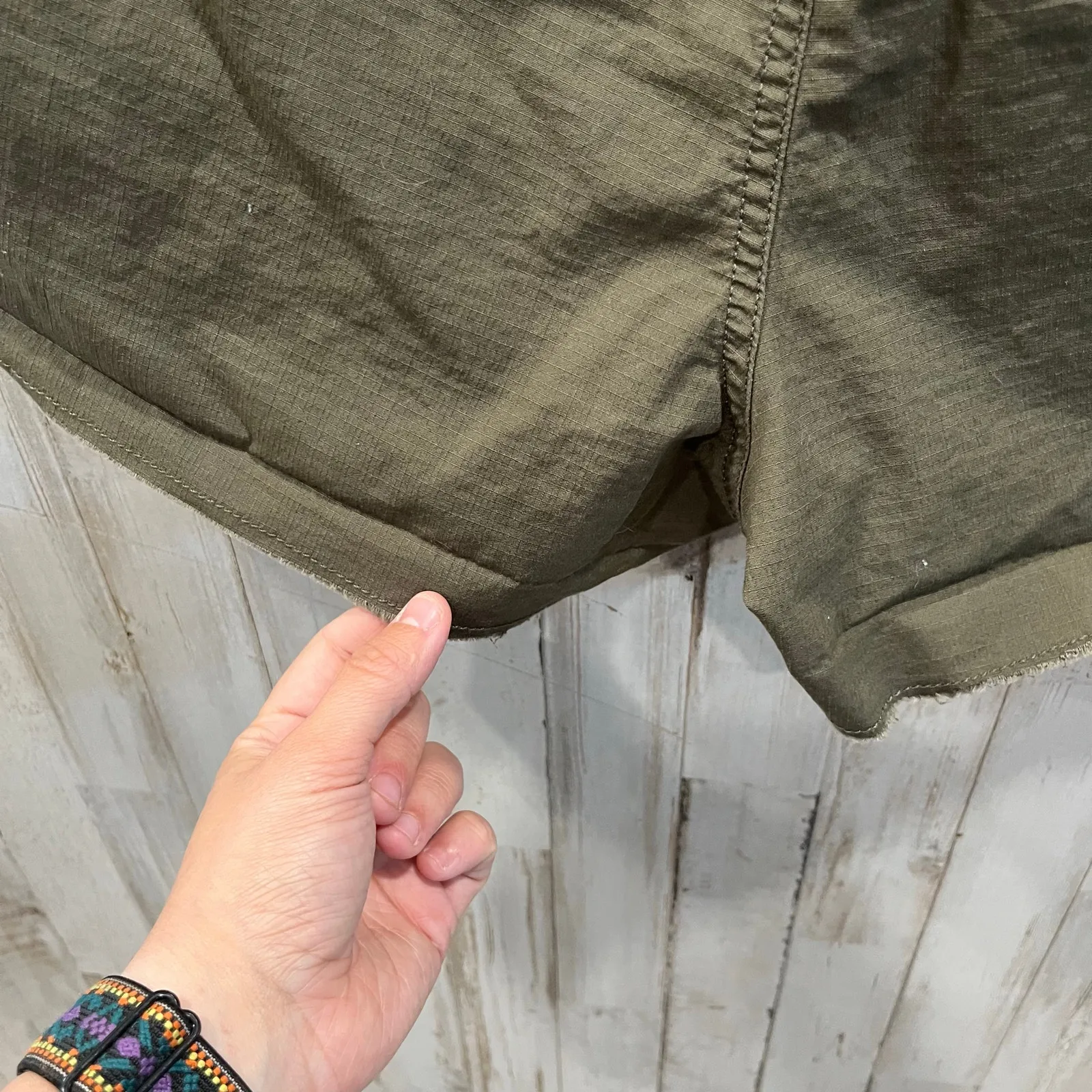 Vuori Vintage Ripstop Short Womens Medium Dark Oregano Green VW385 READ - Image 4