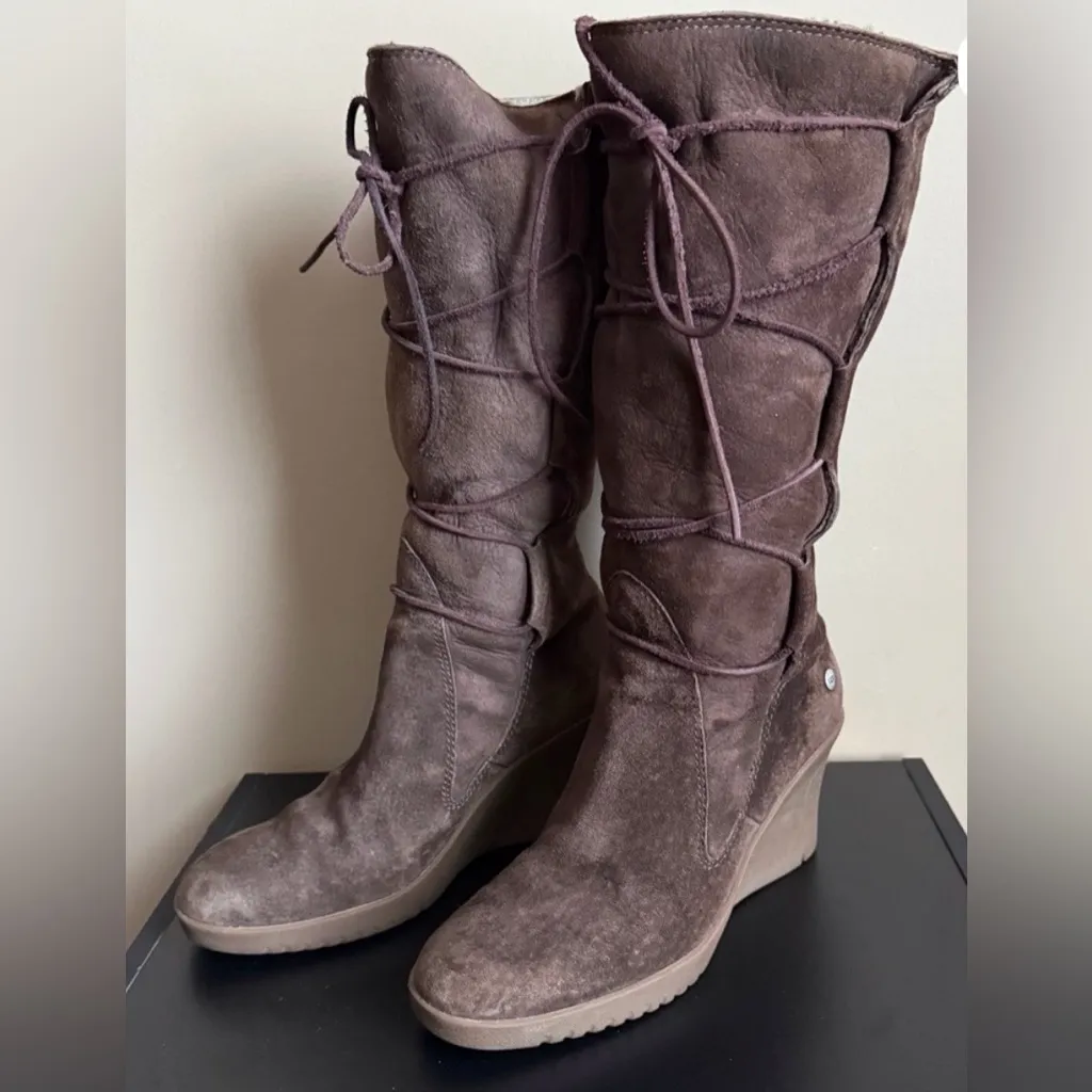 UGG  Elsey Chocolate Suede Wedge Boot - Image 5