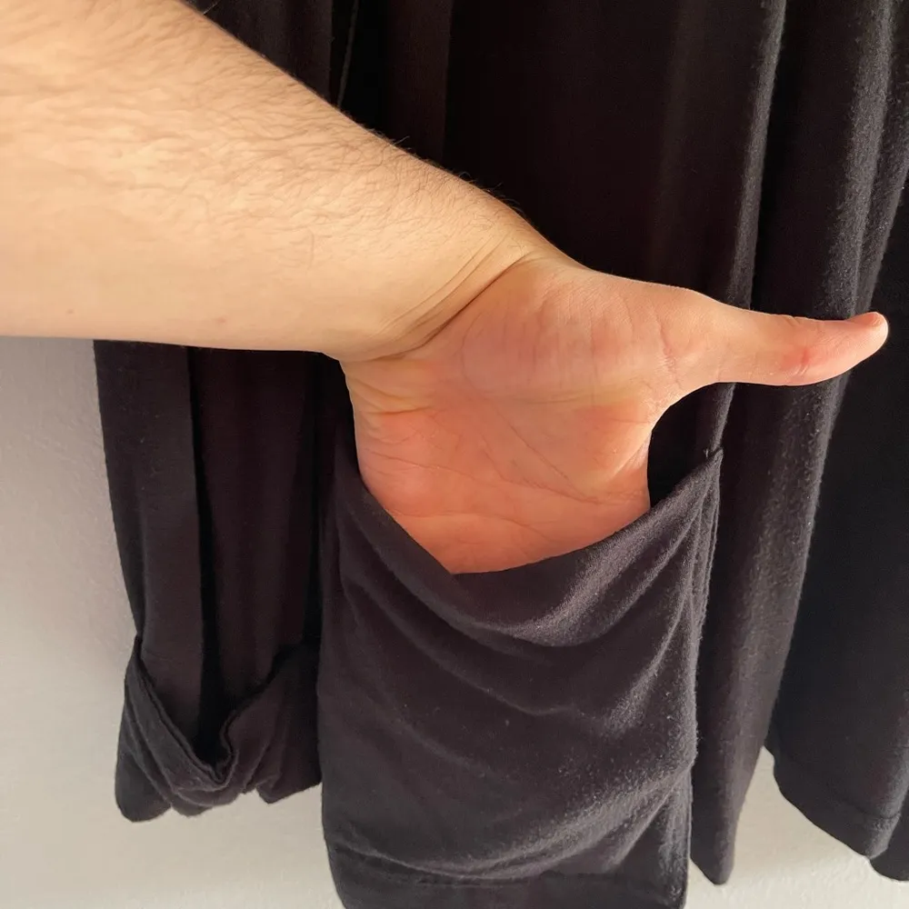 Women’s  black shrug size large - Image 4