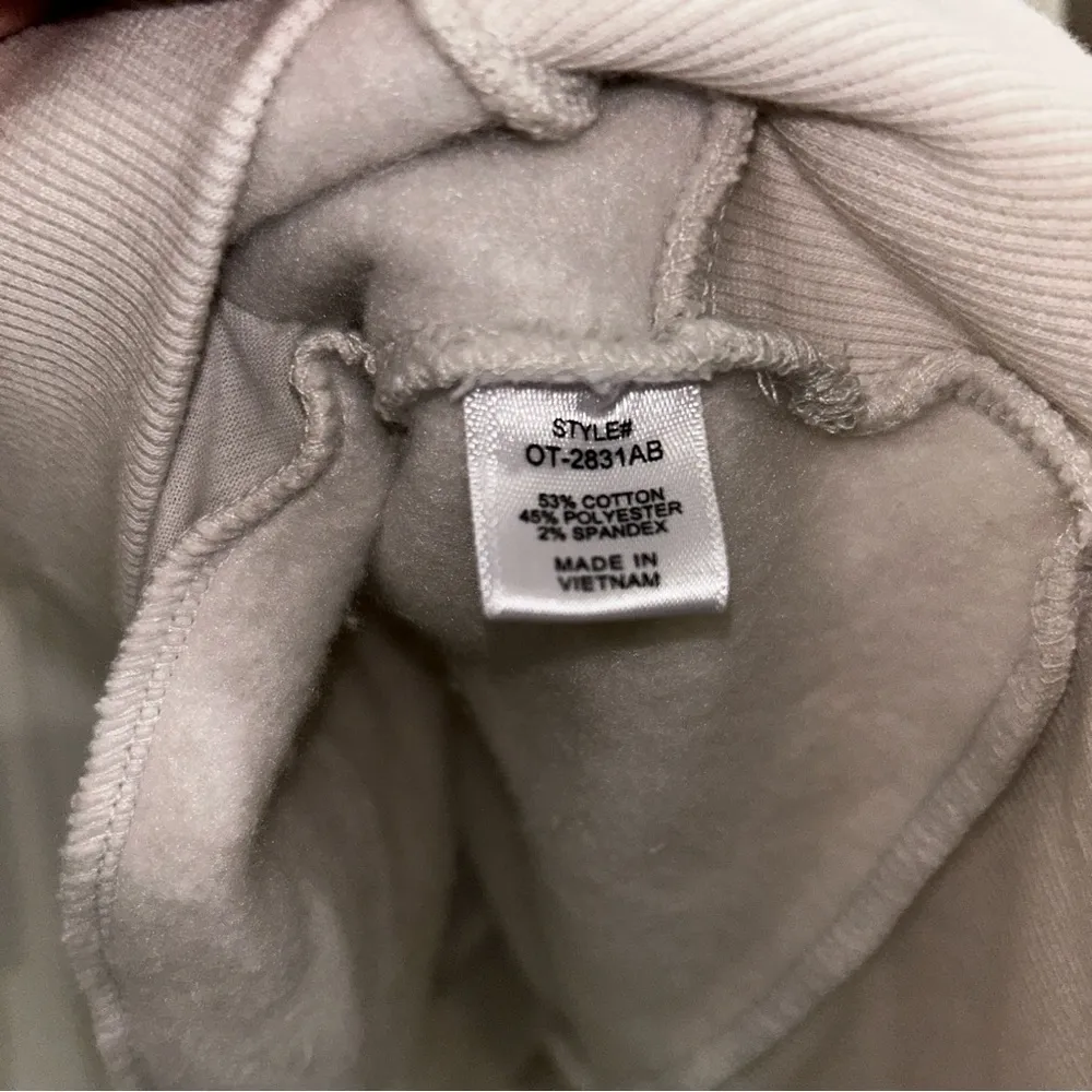 Zenana  White Pullover Sweatshirt Women’s Large - Image 8