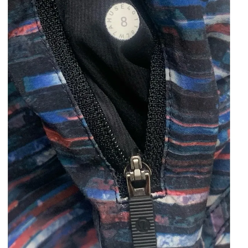 Lululemon Tracker Short V 4" Hinshu Alpine White Multi Size 8 - Image 3